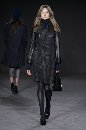 30_Daks_original_dkx_ldn_aw17060.jpg