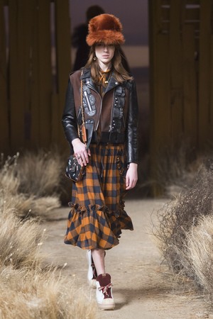 09_Coach_original_coa_ny_aw17_018.jpg
