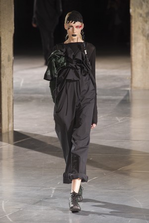12_Yohji_Yamamoto_original_yam_prs_aw17_034.jpg