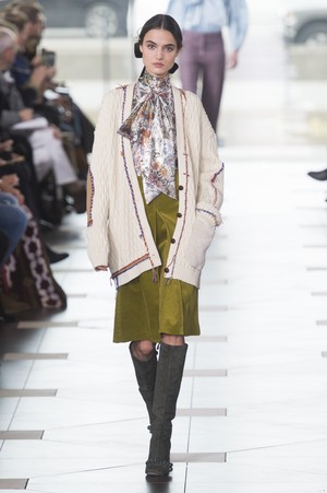 15_Tory_Burch_original_tbr_ny_aw17_044.jpg