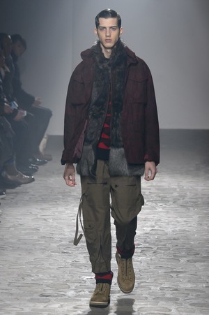 28_White_Mountaineering_original_wmnt_aw17_055.jpg