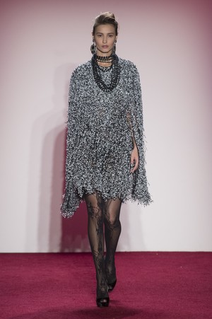 22_Naeem_Khan_original_nkh_ny_aw17_043.jpg