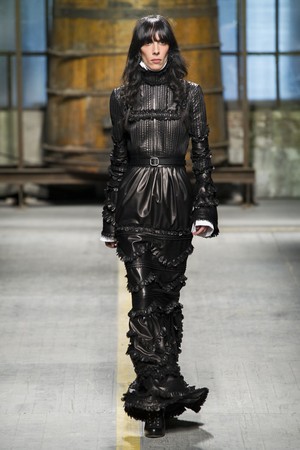 53_DSquared2_original_dsq_mln_aw17_159.jpg