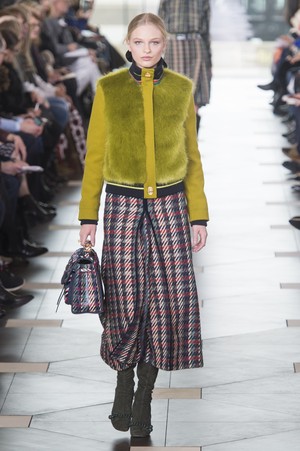 23_Tory_Burch_original_tbr_ny_aw17_069.jpg