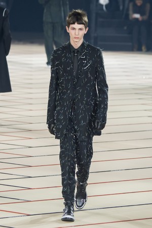 19_Dior_Homme_original_dioh_aw17_056.jpg