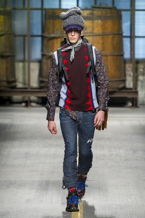 11_DSquared2_original_dsq_mln_aw17_033.jpg