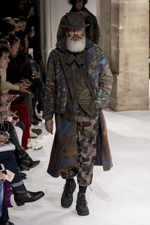 37_Yohji_Yamamoto_original_yam_prs_aw17_109.jpg