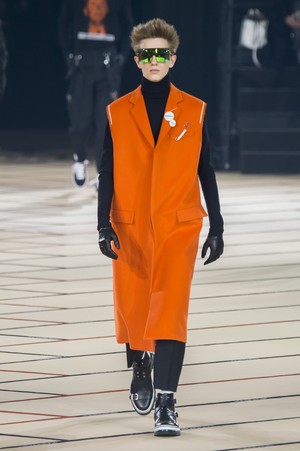 27_Dior_Homme_original_dioh_aw17_080.jpg