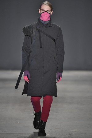16_Robert_Geller_original_rgl_ny_aw17_032.jpg