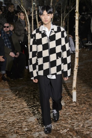 28_Off-White_original_offw_aw17_055.jpg