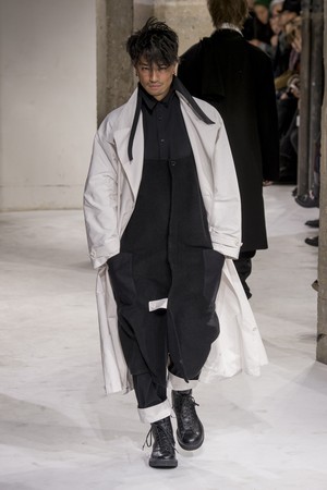 25_Yohji_Yamamoto_original_yam_prs_aw17_073.jpg