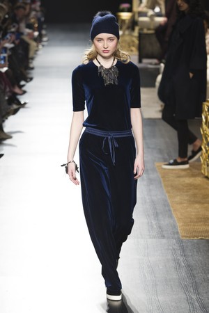 33_Badgley_Mischka_original_mch_ny_aw17_099.jpg