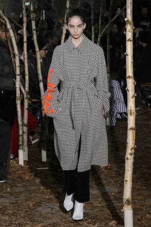 16_Off-White_original_offw_aw17_031.jpg