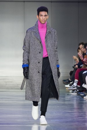 06_Ami_Alexandre_Mattiussi_original_ami_aw17_011.jpg