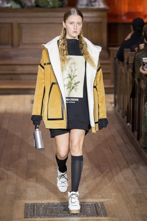 09_Andrea_Crews_original_cws_prs_aw17_017.jpg