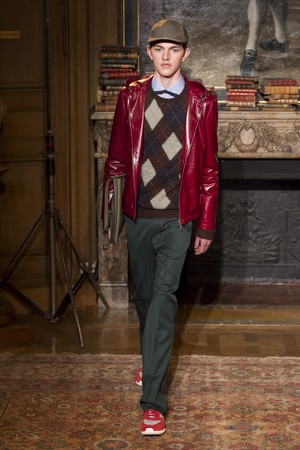 39_Valentino_original_val_prs_aw17_115.jpg