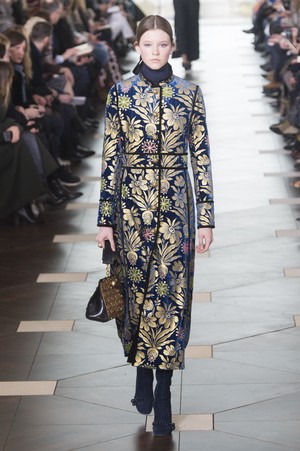 30_Tory_Burch_original_tbr_ny_aw17_089.jpg