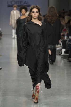 055_Central_Saint_Martins_original_ccsm_ldn_aw17_109.jpg