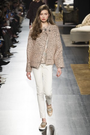 38_Badgley_Mischka_original_mch_ny_aw17_110.jpg