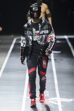 72_Plein_Sport_original_ppls_mln_aw17_146.jpg