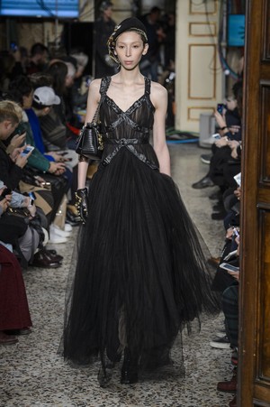 47_Moschino_original_mos_mln_aw17_141.jpg