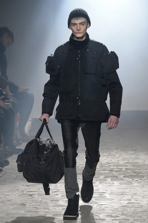 03_White_Mountaineering_original_wmnt_aw17_005.jpg