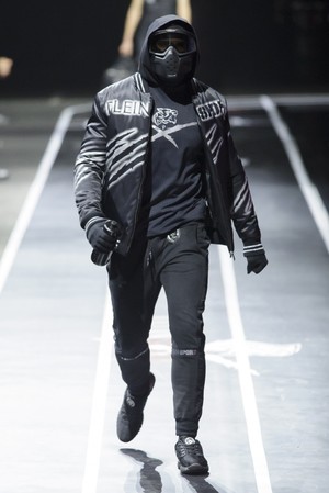 02_Plein_Sport_original_ppls_mln_aw17_006.jpg