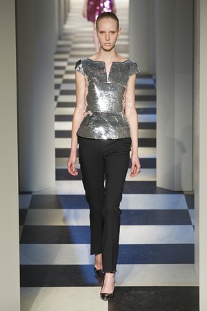 17_Oscar_de_la_Renta_original_osc_ny_aw17_050.jpg