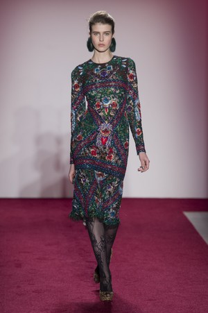 12_Naeem_Khan_original_nkh_ny_aw17_023.jpg