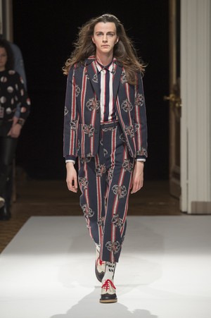 19_Henrik_Vibskov_original_vbk_aw17_047.jpg