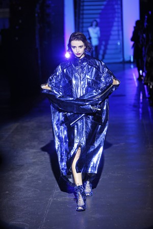 19_Chi_Zhang_original_chzh_ny_aw17_023.jpg