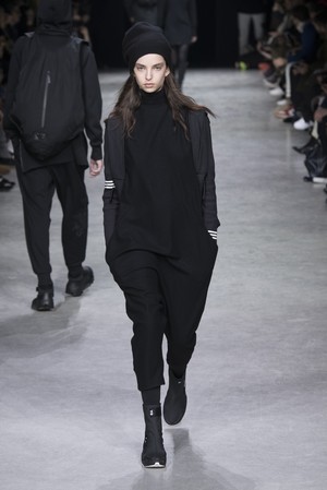 37_Y-3_original_oto_prs_aw17_107.jpg