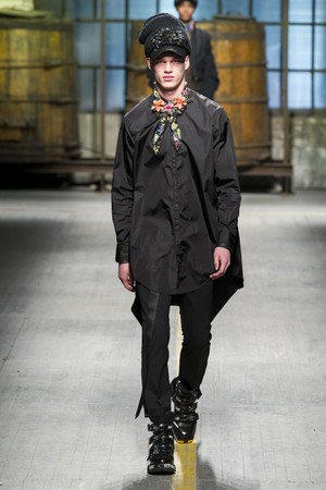 38_DSquared2_original_dsq_mln_aw17_114.jpg