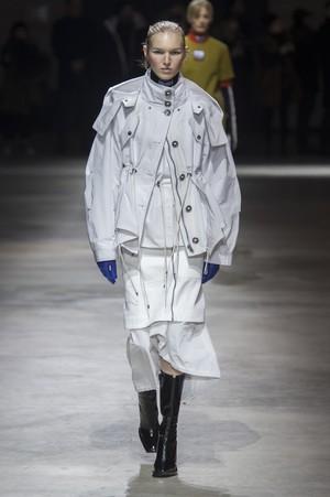 46_Kenzo_original_knz_prs_aw17_138.jpg