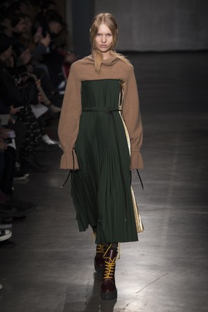 29_Sacai_original_sac_aw17_057.jpg