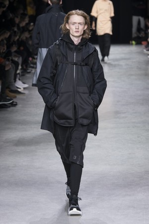 30_Y-3_original_oto_prs_aw17_088.jpg