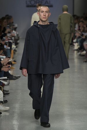 078_Central_Saint_Martins_original_ccsm_ldn_aw17_155.jpg
