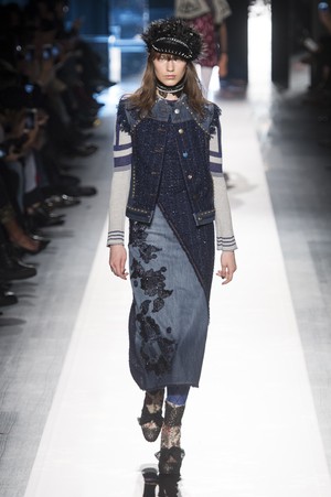 22_Desigual_original_dgl_ny_aw17_043.jpg