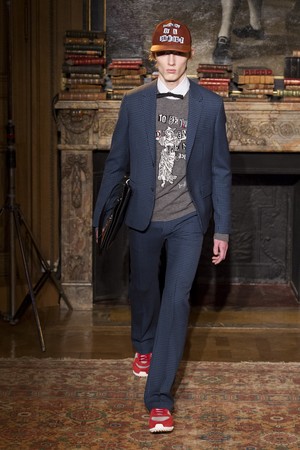 09_Valentino_original_val_prs_aw17_025.jpg