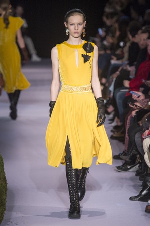 34_Altuzarra_original_alz_ny_aw17_100.jpg