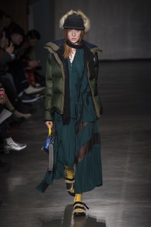 25_Sacai_original_sac_aw17_049.jpg