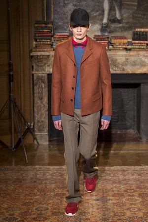 23_Valentino_original_val_prs_aw17_067.jpg