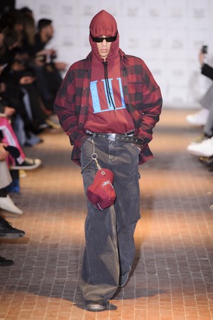 11_Palm_Angels_original_pag_mln_aw17_021.jpg