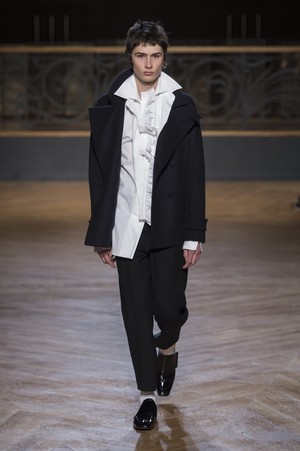 01_Wooyoungmi_original_wym_aw17_002.jpg