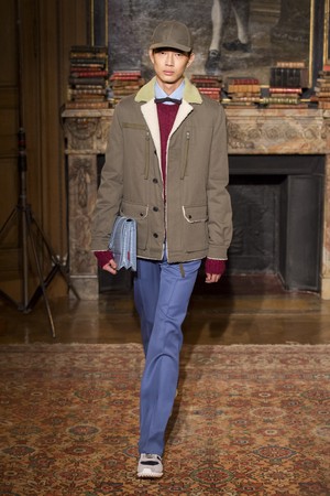 45_Valentino_original_val_prs_aw17_133.jpg