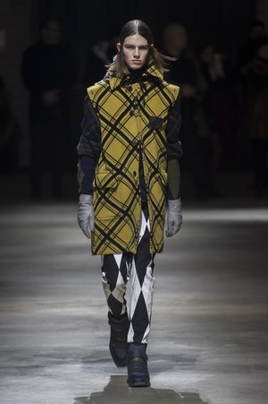 21_Kenzo_original_knz_prs_aw17_062.jpg