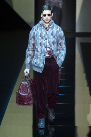 24_Giorgio_Armani_original_arm_mln_aw17_072.jpg