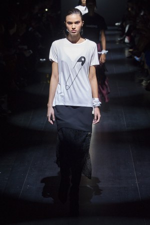 68_Prabal_Gurung_original_pgg_ny_aw17_142.jpg