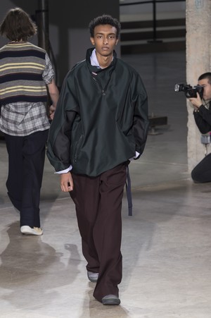 23_Lanvin_original_lvn_prs_aw17_067.jpg