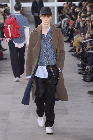 13_Louis_Vuitton_original_vui_prs_aw17_038.jpg